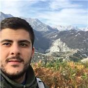 Doy clases de cualquier asignatura de educación secundaria, y bachillerato de ciencias sociales. También refuerzo conservatorio